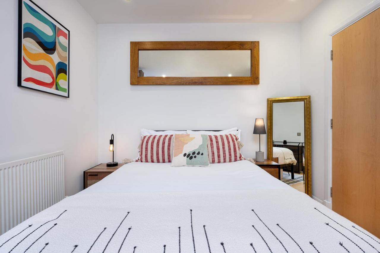 D8 - Canal View Apartment Londres Extérieur photo